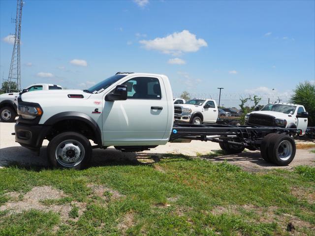 2024 RAM Ram 5500 Chassis Cab RAM 5500 TRADESMAN CHASSIS REGULAR CAB 4X2 120 CA