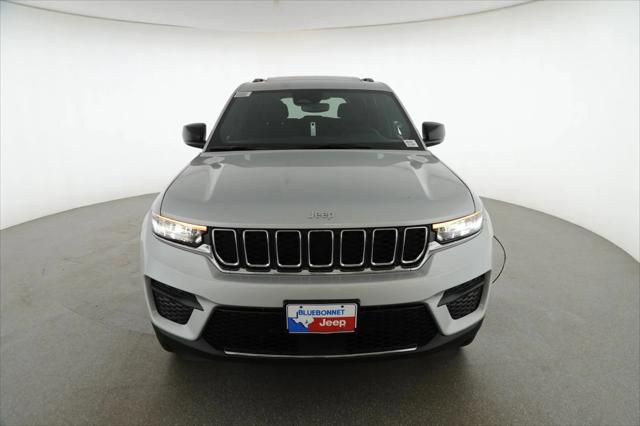 2024 Jeep Grand Cherokee GRAND CHEROKEE LAREDO X 4X2