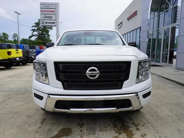 2022 Nissan TITAN Crew Cab SV 4x2