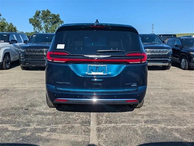 2024 Chrysler Pacifica PACIFICA LIMITED AWD