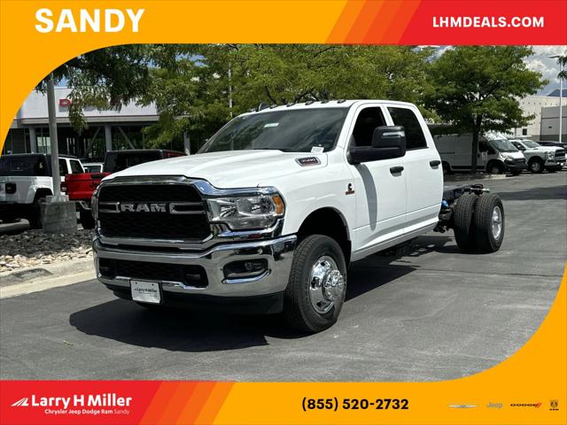 2024 RAM Ram 3500 Chassis Cab RAM 3500 TRADESMAN CREW CAB CHASSIS 4X4 60 CA