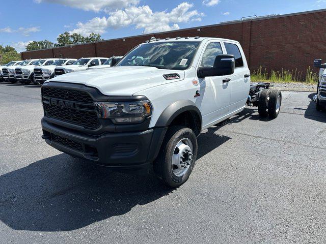 2024 RAM Ram 5500 Chassis Cab RAM 5500 TRADESMAN CHASSIS CREW CAB 4X4 84 CA