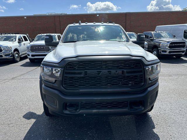 2024 RAM Ram 5500 Chassis Cab RAM 5500 TRADESMAN CHASSIS CREW CAB 4X4 84 CA