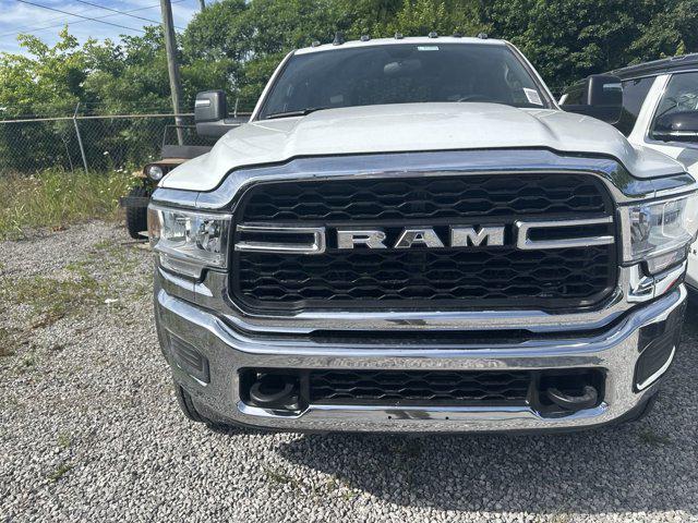 2024 RAM Ram 5500 Chassis Cab RAM 5500 TRADESMAN CHASSIS CREW CAB 4X4 84 CA