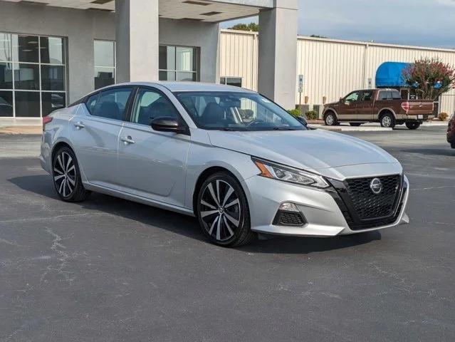 2020 Nissan Altima SR FWD