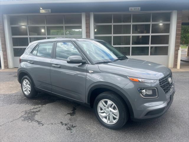 2022 Hyundai Venue SE