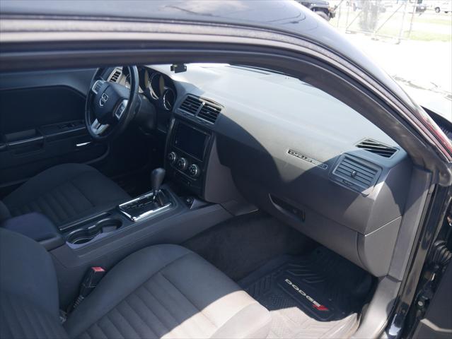 2012 Dodge Challenger SXT