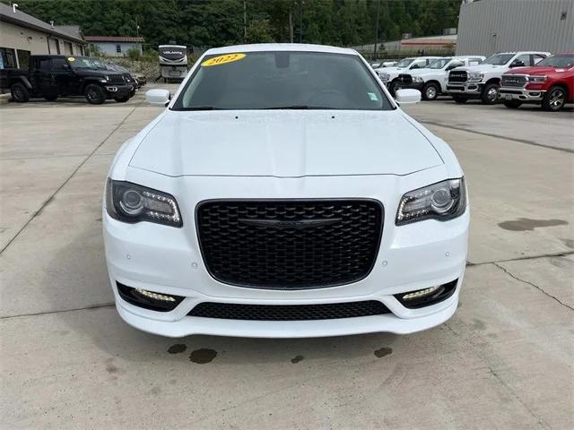 2022 Chrysler 300 Touring L AWD