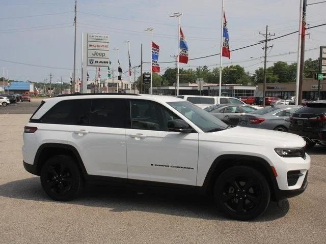 2023 Jeep Grand Cherokee Altitude 4x4