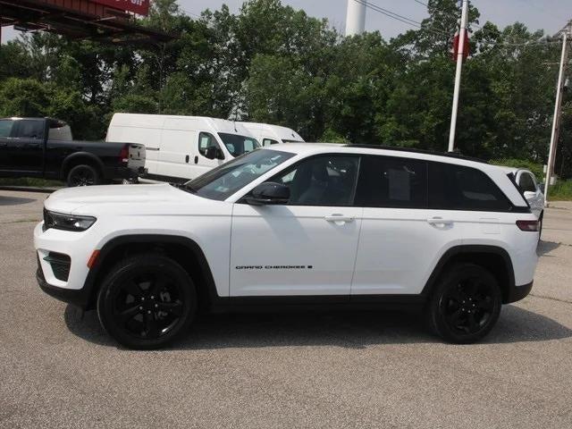 2023 Jeep Grand Cherokee Altitude 4x4