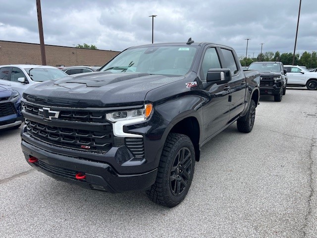 2024 Chevrolet Silverado 1500 4WD Crew Cab Short Bed LT Trail Boss