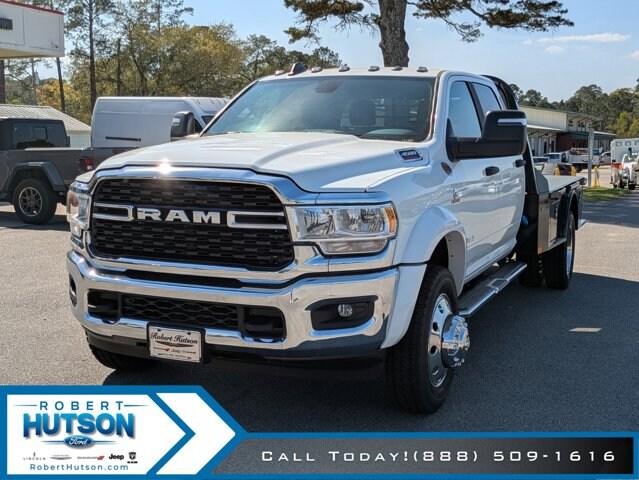 2024 RAM Ram 4500 Chassis Cab RAM 4500 SLT CHASSIS CREW CAB 4X4 60 CA 2024 RAM Ram 4500 Chassis Cab RAM 4500 SLT CHASSIS CREW CAB 4X4 60 CA
