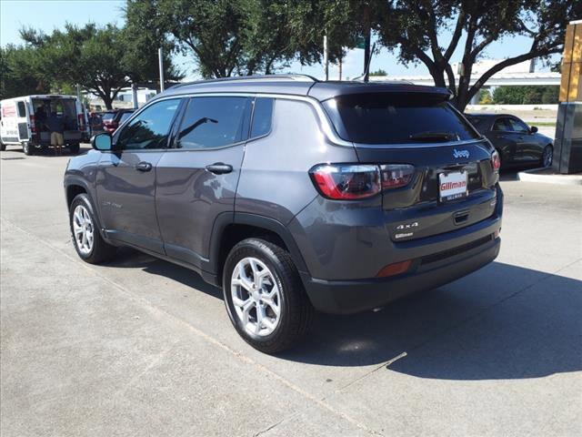 2024 Jeep Compass COMPASS LATITUDE 4X4