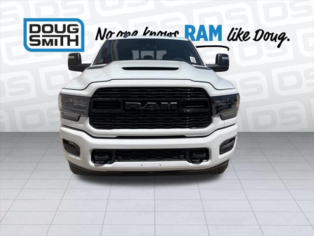 2024 RAM Ram 3500 RAM 3500 LIMITED MEGA CAB 4X4 64 BOX