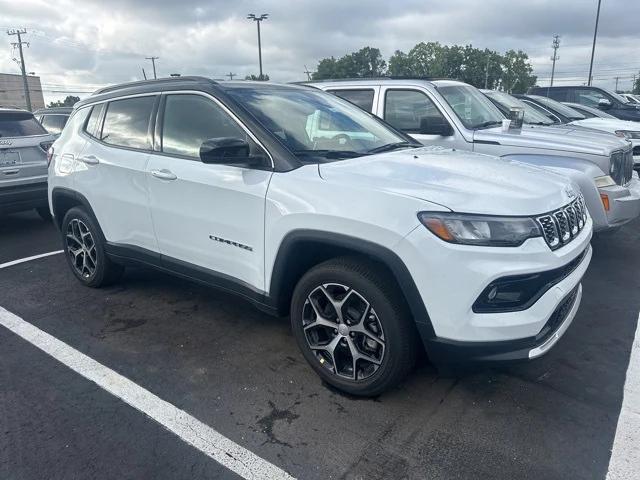 2024 Jeep Compass COMPASS LIMITED 4X4