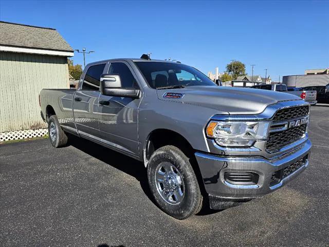 2024 RAM Ram 2500 RAM 2500 TRADESMAN CREW CAB 4X4 8 BOX