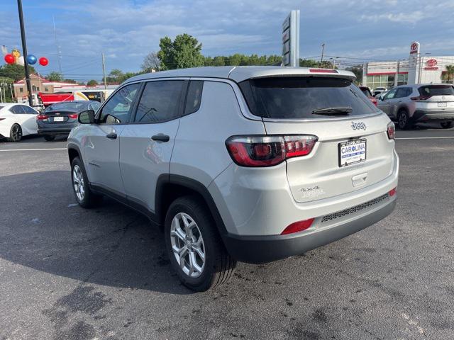 2024 Jeep Compass COMPASS SPORT 4X4