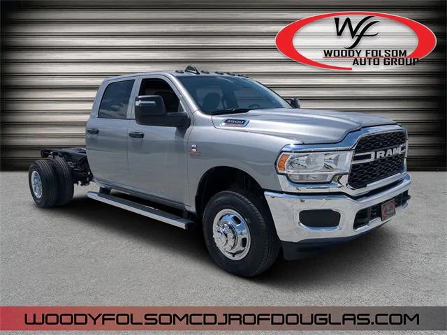 2024 RAM Ram 3500 Chassis Cab RAM 3500 TRADESMAN CREW CAB CHASSIS 4X4 60 CA