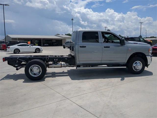 2024 RAM Ram 3500 Chassis Cab RAM 3500 TRADESMAN CREW CAB CHASSIS 4X4 60 CA