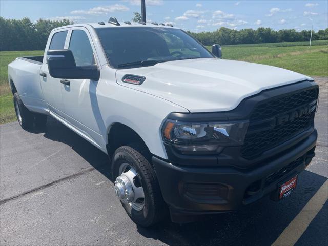 2024 RAM Ram 3500 RAM 3500 TRADESMAN CREW CAB 4X4 8 BOX