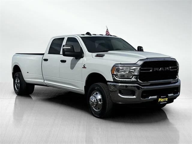 2024 RAM Ram 3500 RAM 3500 TRADESMAN CREW CAB 4X4 8 BOX