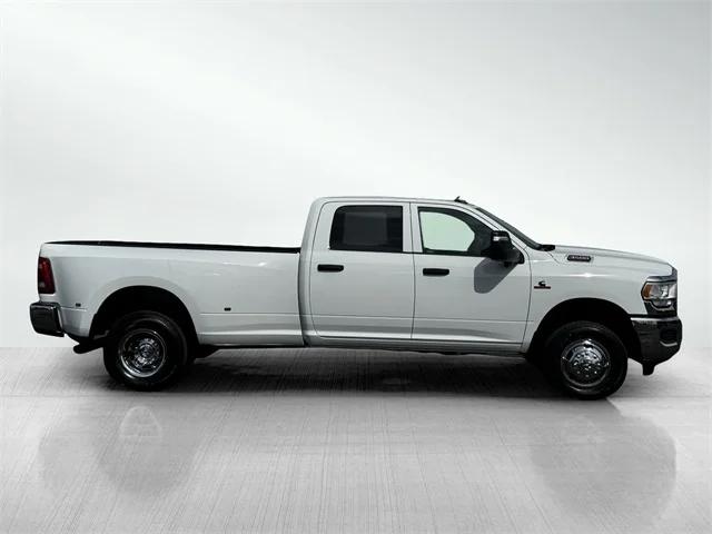 2024 RAM Ram 3500 RAM 3500 TRADESMAN CREW CAB 4X4 8 BOX