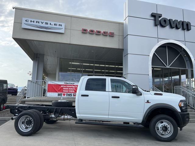 2024 RAM Ram 5500 Chassis Cab RAM 5500 TRADESMAN CHASSIS CREW CAB 4X4 60 CA