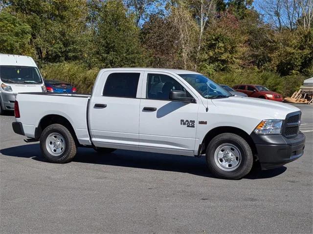 2024 RAM Ram 1500 Classic RAM 1500 CLASSIC TRADESMAN CREW CAB 4X2 57 BOX