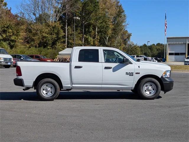 2024 RAM Ram 1500 Classic RAM 1500 CLASSIC TRADESMAN CREW CAB 4X2 57 BOX