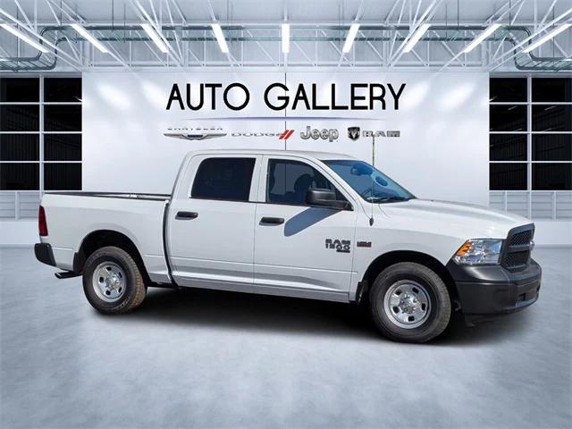 2024 RAM Ram 1500 Classic RAM 1500 CLASSIC TRADESMAN CREW CAB 4X2 57 BOX