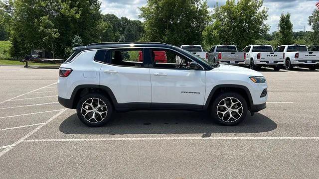 2024 Jeep Compass COMPASS LIMITED 4X4