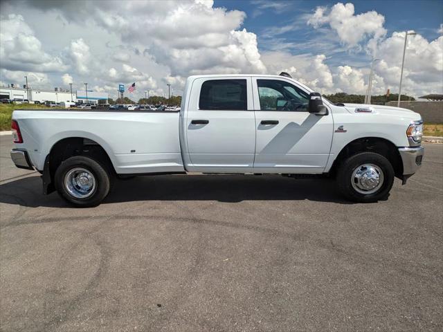 2024 RAM Ram 3500 RAM 3500 TRADESMAN CREW CAB 4X4 8 BOX