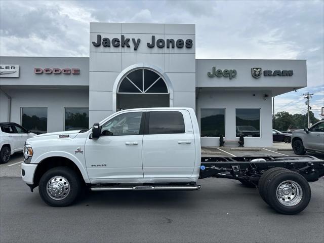 2024 RAM Ram 3500 Chassis Cab RAM 3500 LARAMIE CREW CAB CHASSIS 4X4 60 CA