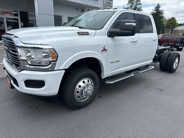 2024 RAM Ram 3500 Chassis Cab RAM 3500 LARAMIE CREW CAB CHASSIS 4X4 60 CA