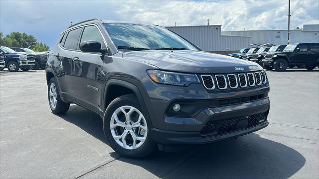 2024 Jeep Compass COMPASS LATITUDE 4X4