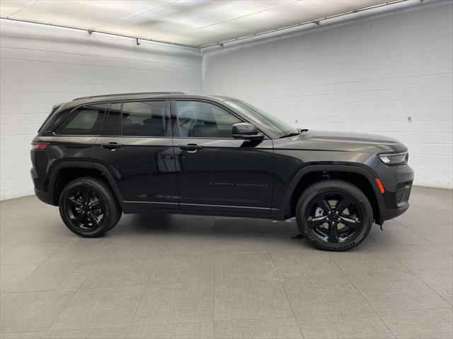 2024 Jeep Grand Cherokee GRAND CHEROKEE ALTITUDE 4X4