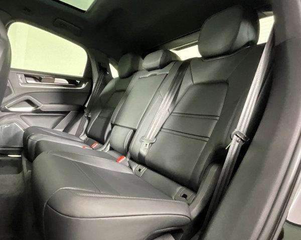 2024 Porsche Cayenne E-Hybrid Turbo