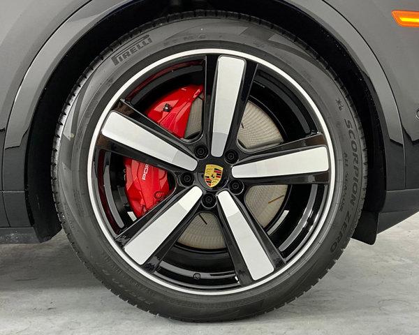 2024 Porsche Cayenne E-Hybrid Turbo