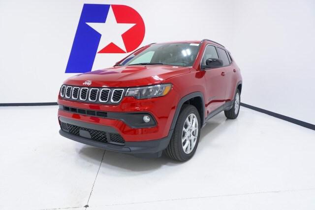 2024 Jeep Compass COMPASS LATITUDE LUX 4X4