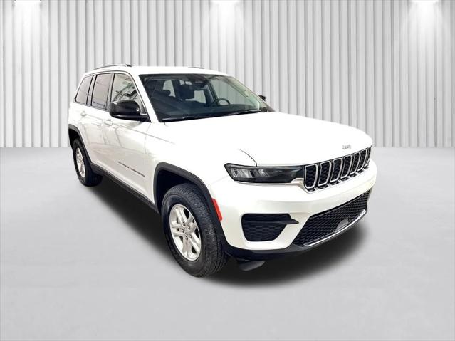 2023 Jeep Grand Cherokee Laredo 4x4