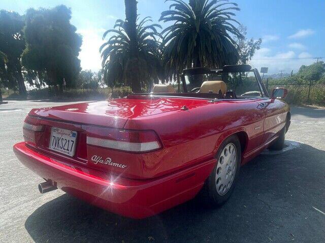 1991 Alfa Romeo Spider Veloce 2dr Convertible 5M