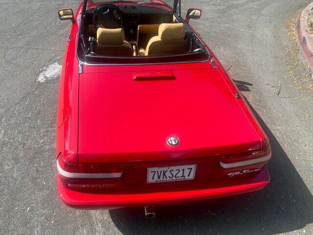1991 Alfa Romeo Spider Veloce 2dr Convertible 5M