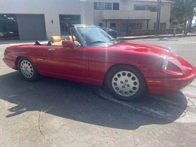 1991 Alfa Romeo Spider Veloce 2dr Convertible 5M