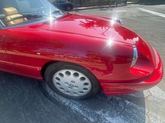 1991 Alfa Romeo Spider Veloce 2dr Convertible 5M