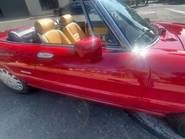 1991 Alfa Romeo Spider Veloce 2dr Convertible 5M