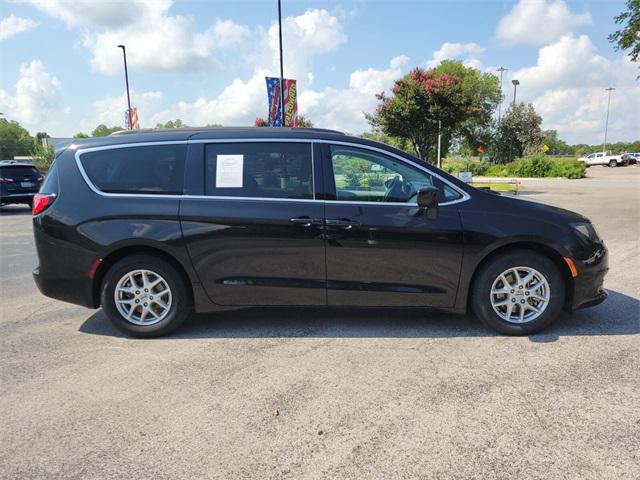 2021 Chrysler Voyager LXI