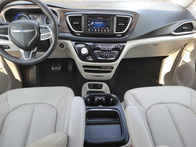 2021 Chrysler Voyager LXI