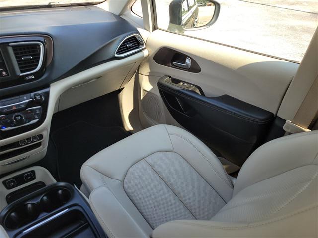 2021 Chrysler Voyager LXI
