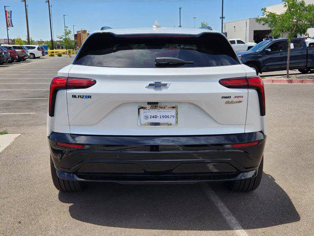 2024 Chevrolet V Blazer eAWD RS