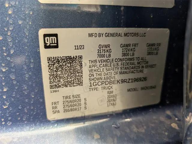 2024 Chevrolet Silverado 1500 4WD Crew Cab Short Bed Custom